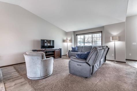 1557 Johnson Drive S Moorhead MN 56560