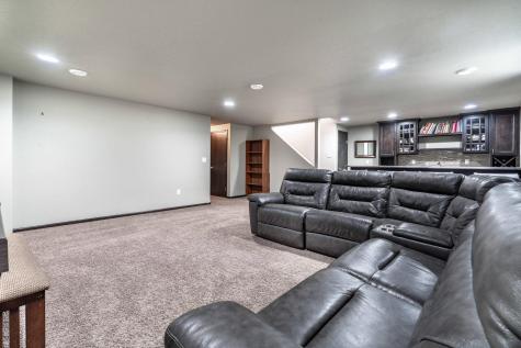 1557 Johnson Drive S Moorhead MN 56560