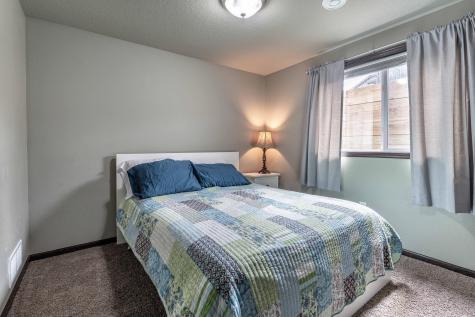 1557 Johnson Drive S Moorhead MN 56560