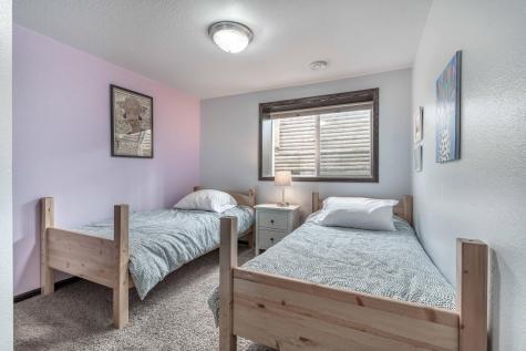 1557 Johnson Drive S Moorhead MN 56560