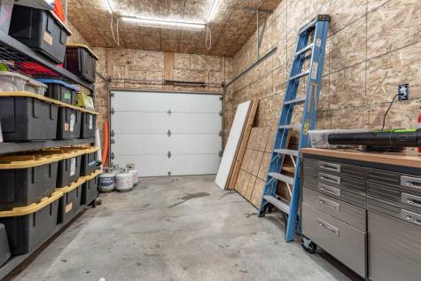 1557 Johnson Drive S Moorhead MN 56560
