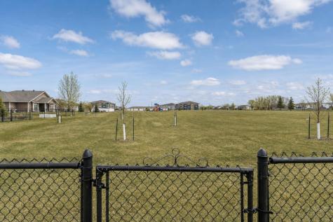 1557 Johnson Drive S Moorhead MN 56560