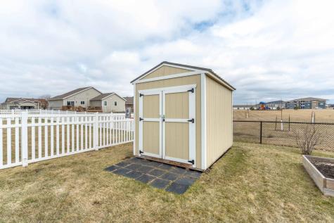 1557 Johnson Drive S Moorhead MN 56560