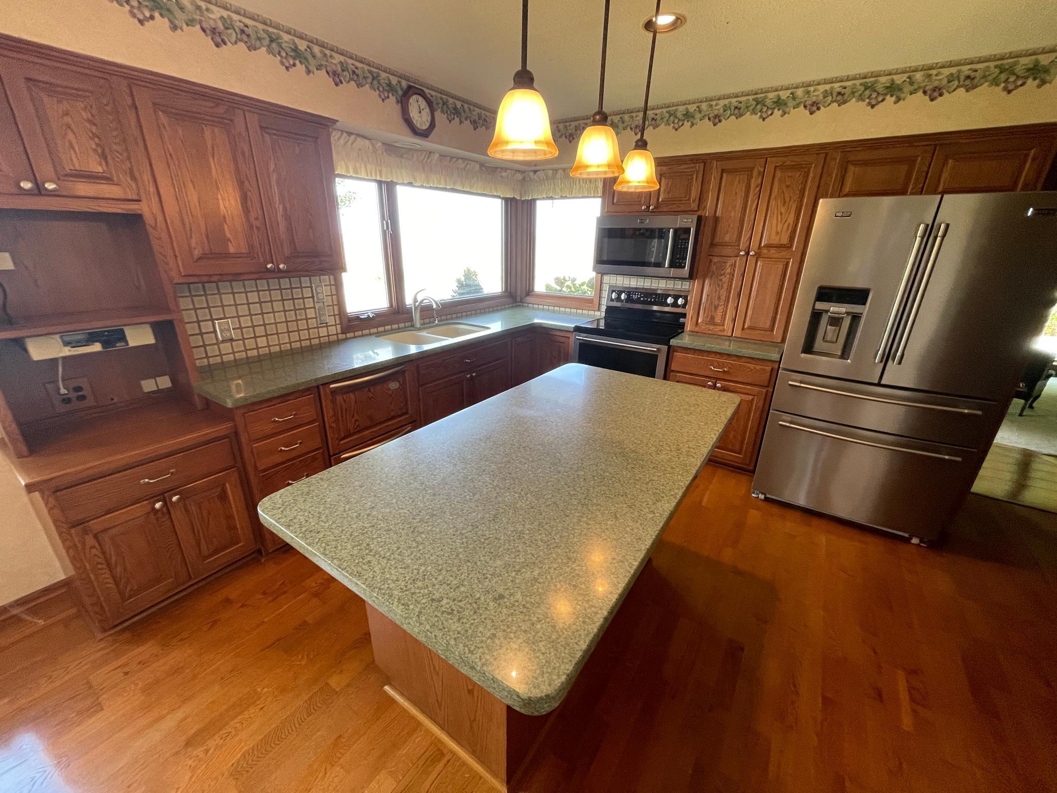 67927 270th Street Alden MN 56009