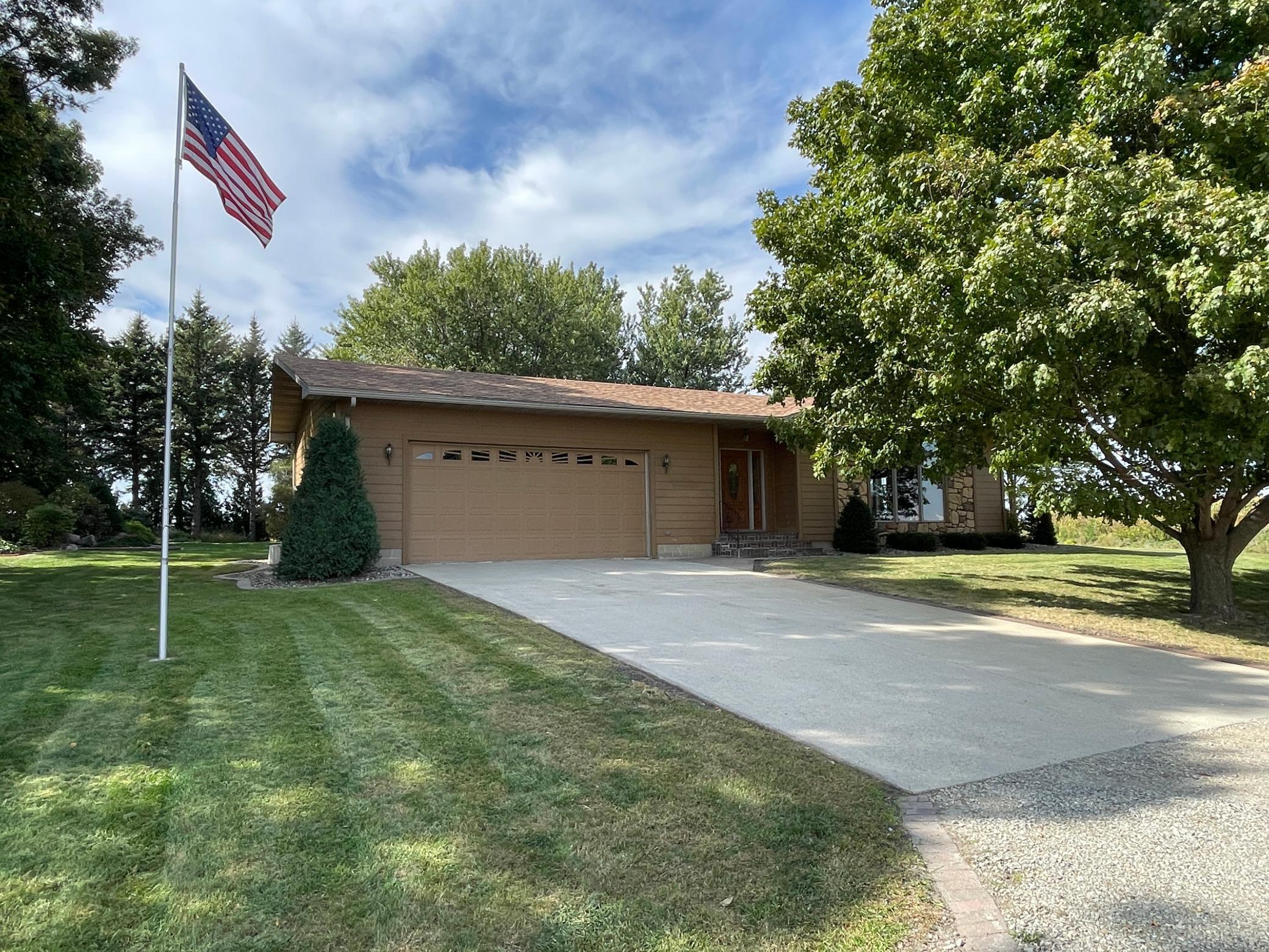 67927 270th Street Alden MN 56009