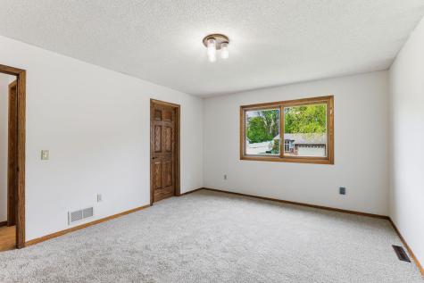2566 Cochrane Drive Woodbury MN 55125