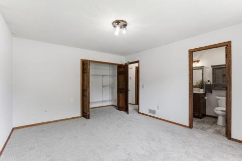 2566 Cochrane Drive Woodbury MN 55125