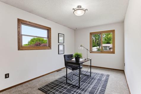 2566 Cochrane Drive Woodbury MN 55125