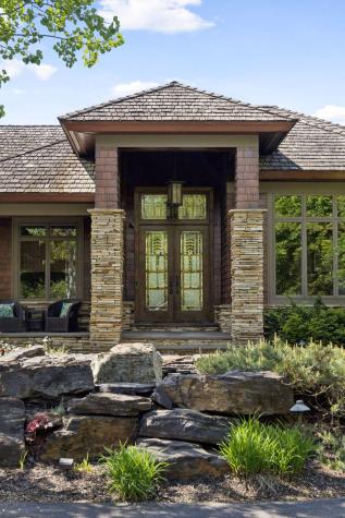 700 Hidden Creek Trail Mendota Heights MN 55118