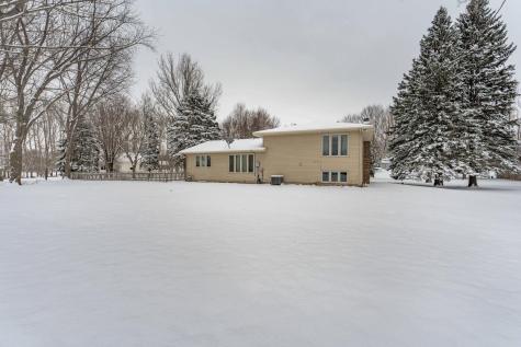 517 N Woodland Drive Fergus Falls MN 56537