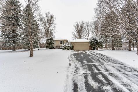 517 N Woodland Drive Fergus Falls MN 56537