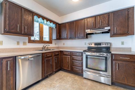 517 N Woodland Drive Fergus Falls MN 56537