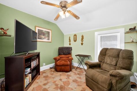 202 3rd Avenue SE Barnesville MN 56514