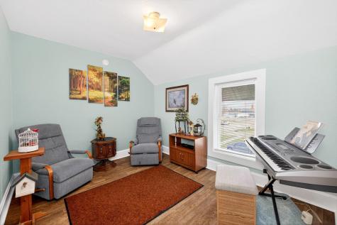 202 3rd Avenue SE Barnesville MN 56514