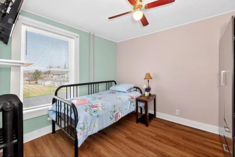 202 3rd Avenue SE Barnesville MN 56514