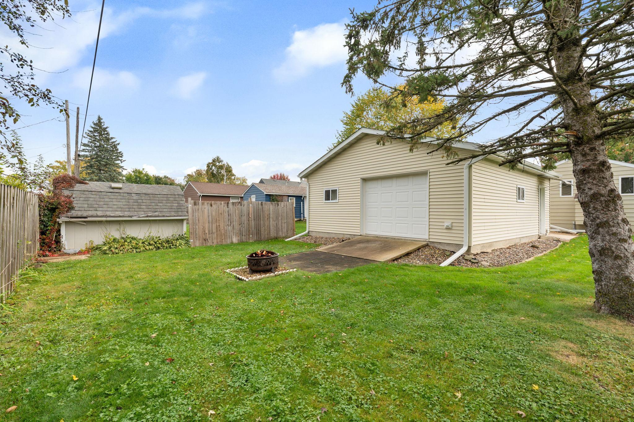 1711 1st Avenue SE Austin MN 55912