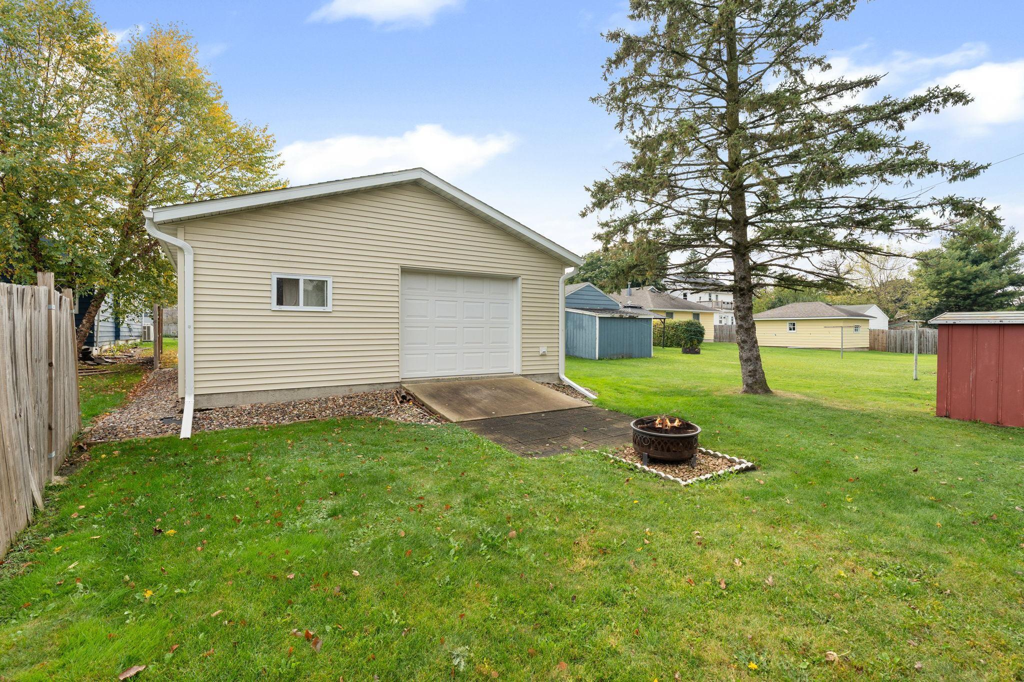 1711 1st Avenue SE Austin MN 55912