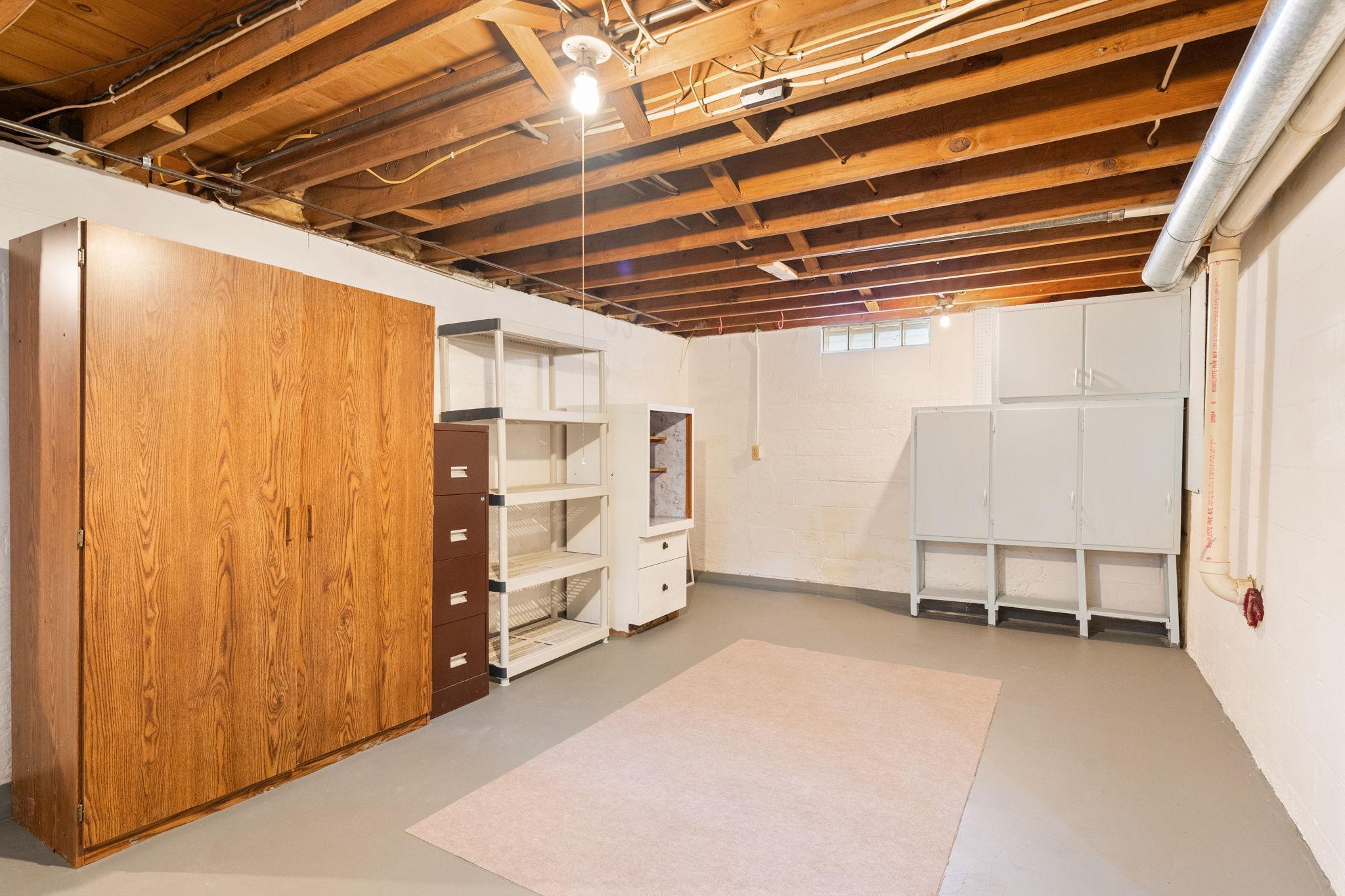 1711 1st Avenue SE Austin MN 55912