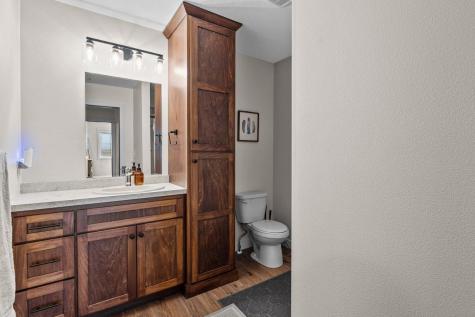 300 Pine Drive Hankinson ND 58041