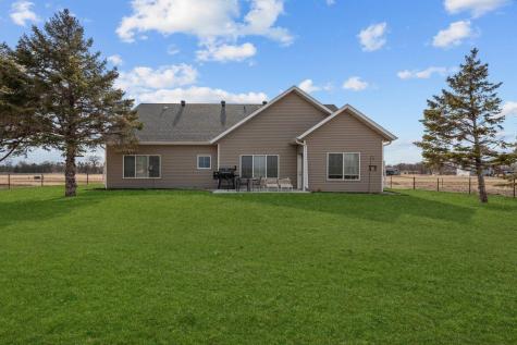 300 Pine Drive Hankinson ND 58041