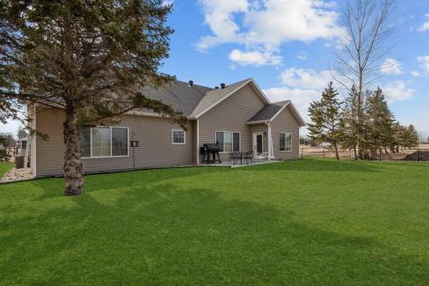 300 Pine Drive Hankinson ND 58041