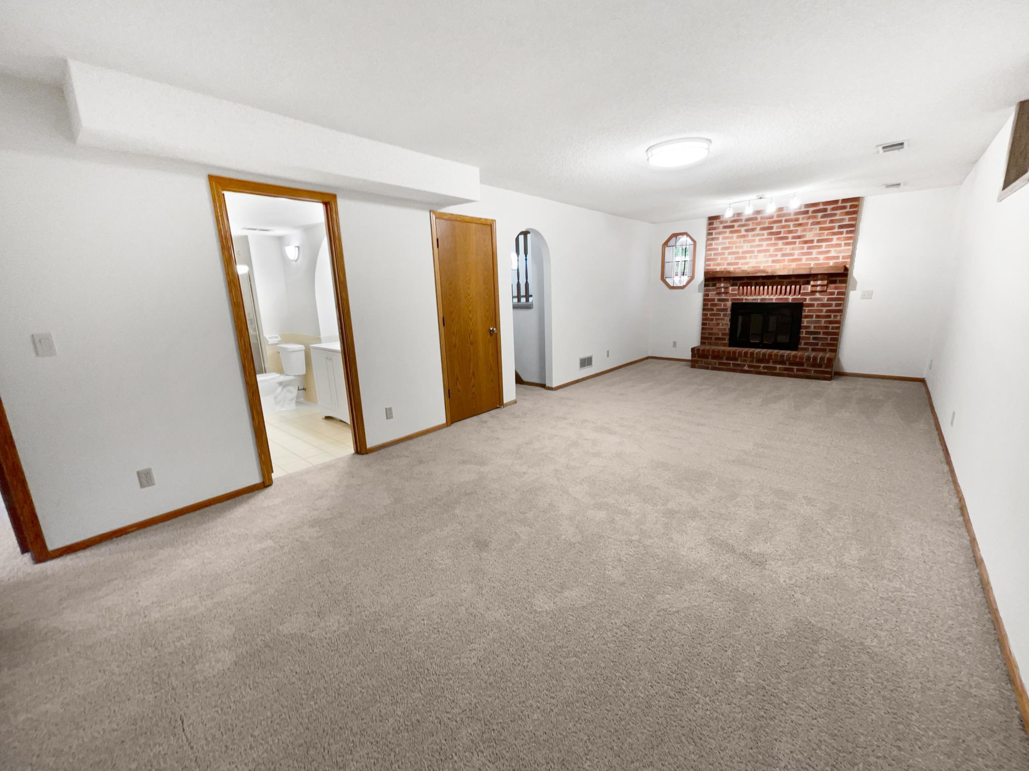 1531 Briarknoll Circle Arden Hills MN 55112