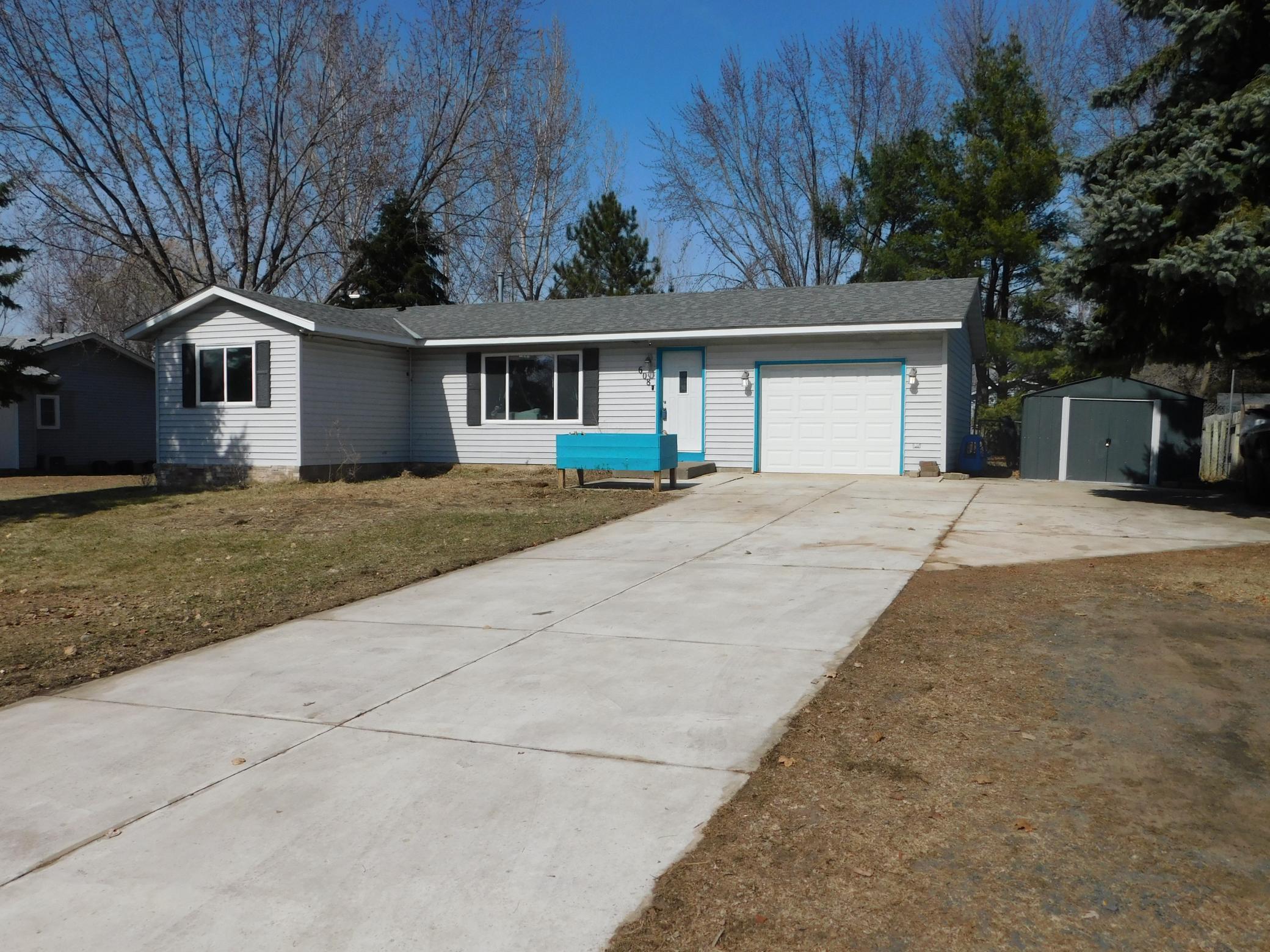 608 Page Street SW Isanti MN 55040