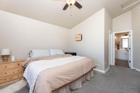 6036 Kodiak Lane Horace ND 58047