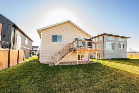 6036 Kodiak Lane Horace ND 58047