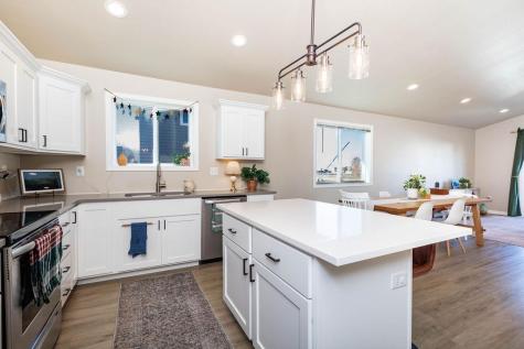 6036 Kodiak Lane Horace ND 58047