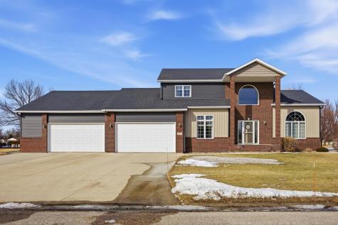 645 Evergreen Circle Oxbow ND 58047