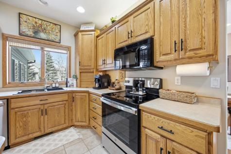 645 Evergreen Circle Oxbow ND 58047
