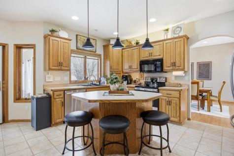 645 Evergreen Circle Oxbow ND 58047