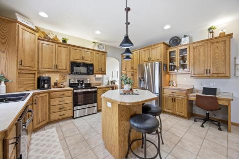 645 Evergreen Circle Oxbow ND 58047