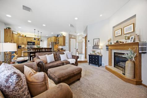 645 Evergreen Circle Oxbow ND 58047