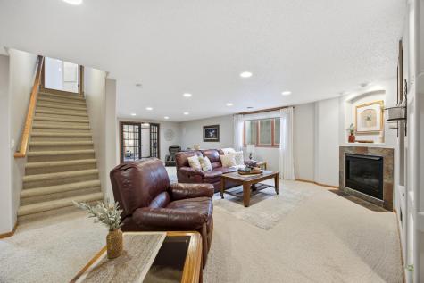 645 Evergreen Circle Oxbow ND 58047