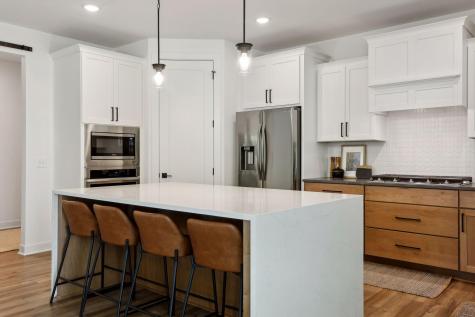2415 Laurie Court W Roseville MN 55113