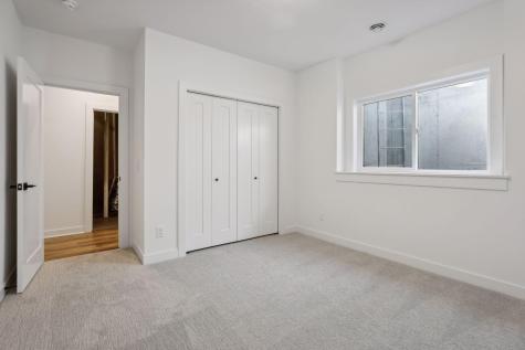2415 Laurie Court W Roseville MN 55113