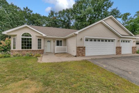 1812 Maple Lane Saint Cloud MN 56304