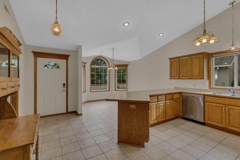 1812 Maple Lane Saint Cloud MN 56304