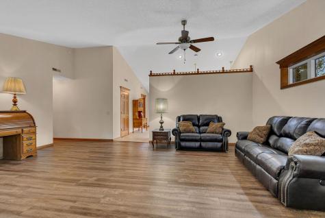 1812 Maple Lane Saint Cloud MN 56304