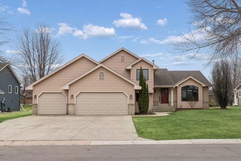 1325 Courtland E Waconia MN 55387