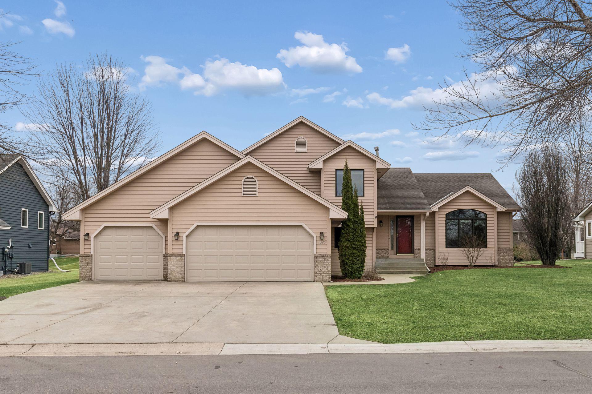 1325 Courtland E Waconia MN 55387