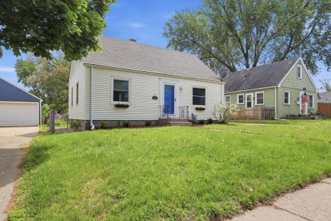 1108 Oakdale Avenue West Saint Paul MN 55118