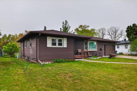 1107 24TH Avenue S Moorhead MN 56560