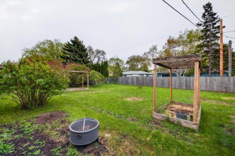 1107 24th Avenue S Moorhead MN 56560