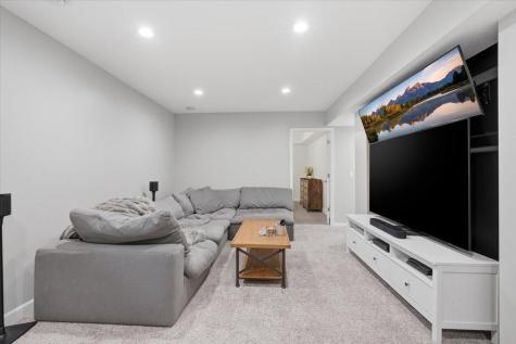 3915 Zane Avenue N Robbinsdale MN 55422