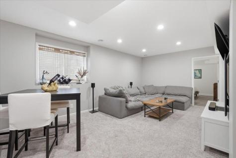 3915 Zane Avenue N Robbinsdale MN 55422