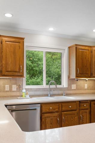 17149 Hayes Avenue Lakeville MN 55044
