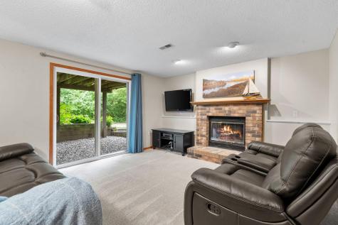 17149 Hayes Avenue Lakeville MN 55044